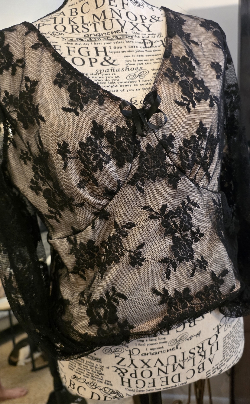 Black Floral Lace V-Neck Chemise Top - Runs A Size Less Its A Korean Style